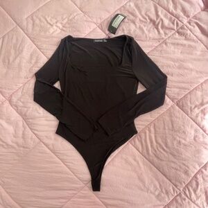 Black Square Neckline Long Sleeved Body Suit